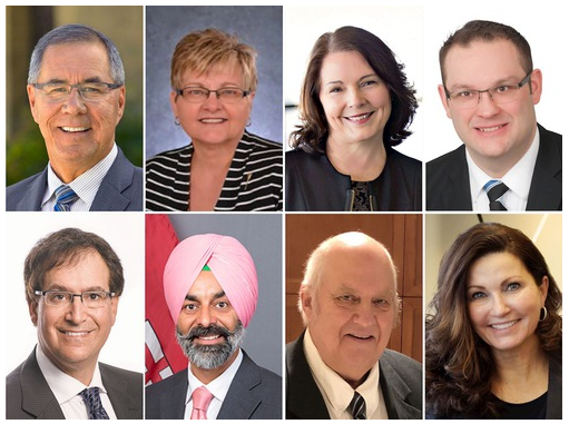 Image for article แคนาดา : เจ้าหน้าที่ที่ได้รับการเลือกตั้งในรัฐซัสแคตเชวันร่วมฉลองวันครบรอบปีที่ 29 ของการเผยแพร่ฝ่าหลุนต้าฝ่าสู่สาธารณชน (1)